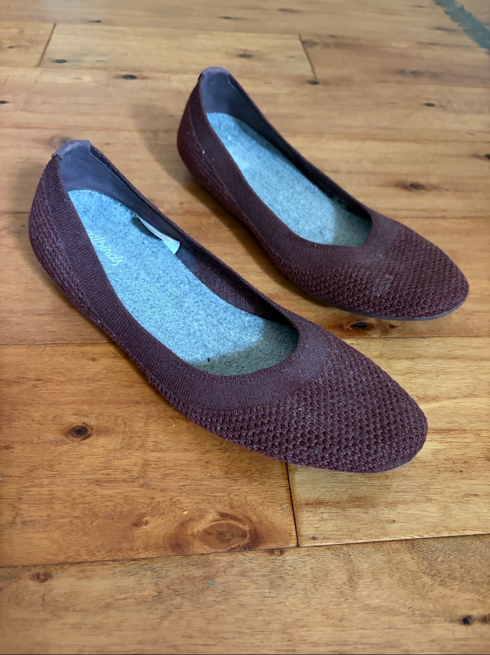 Allbirds Shoes tree breeze size 9.5 burgundy